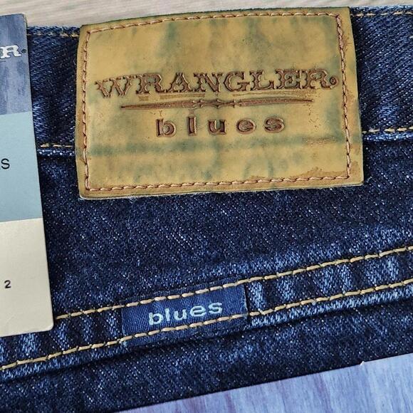 2/$30 Wrangler Blues Relaxed Fit Jeans Size 12 | Classic & Comfortable Denim - Picture 8 of 10